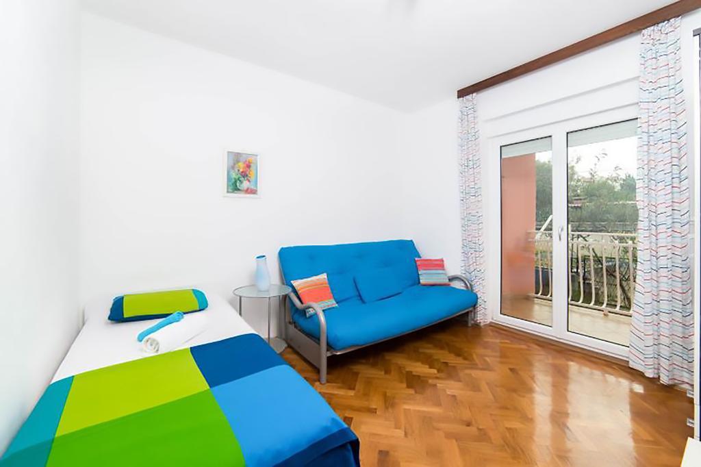 Poolside Paradise - A Hidden Gem In Split Exterior photo